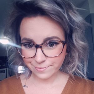 Meet your Posher, Becky